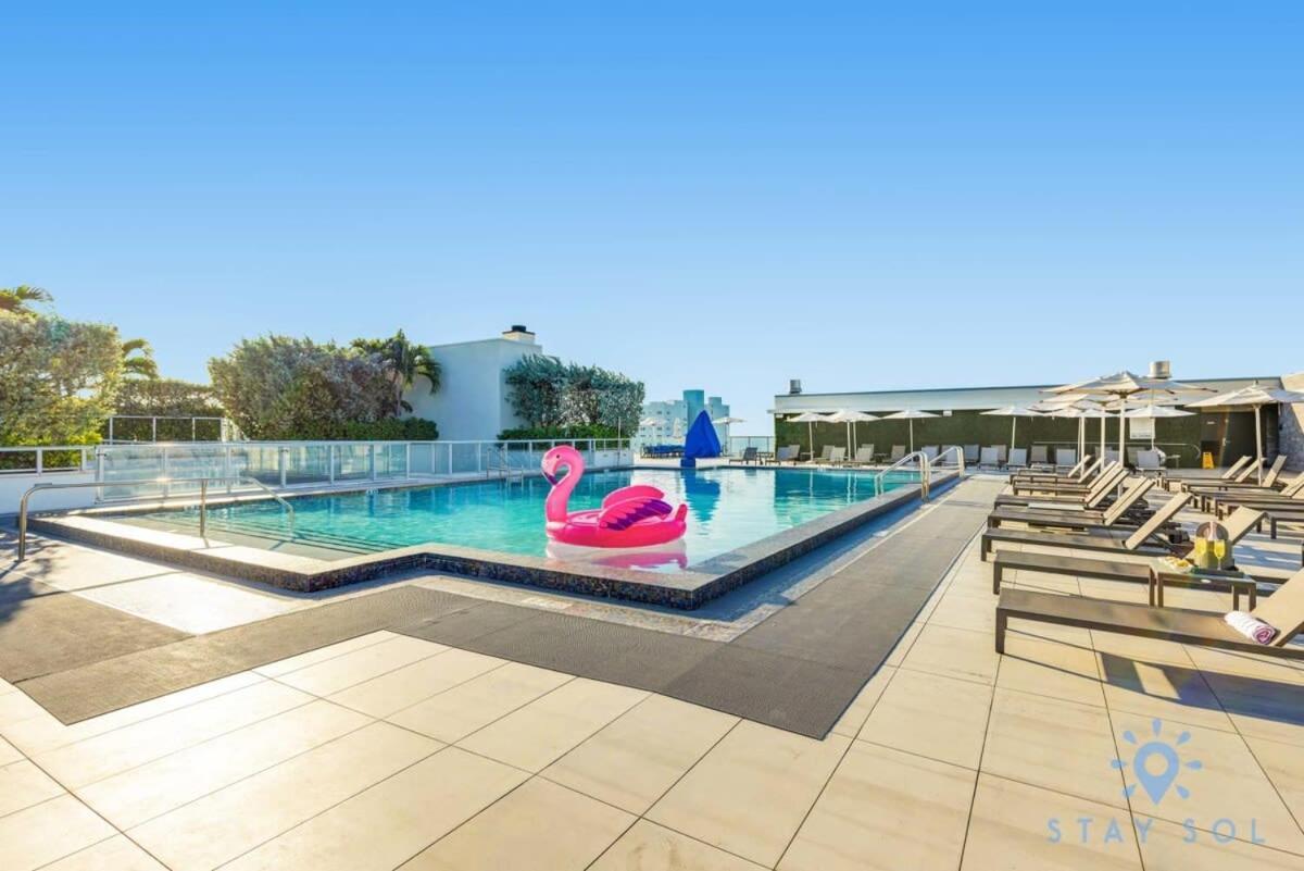 Apartment With Bay View Balcony - Pool - Up To 6 - Gym Hollywood Ngoại thất bức ảnh