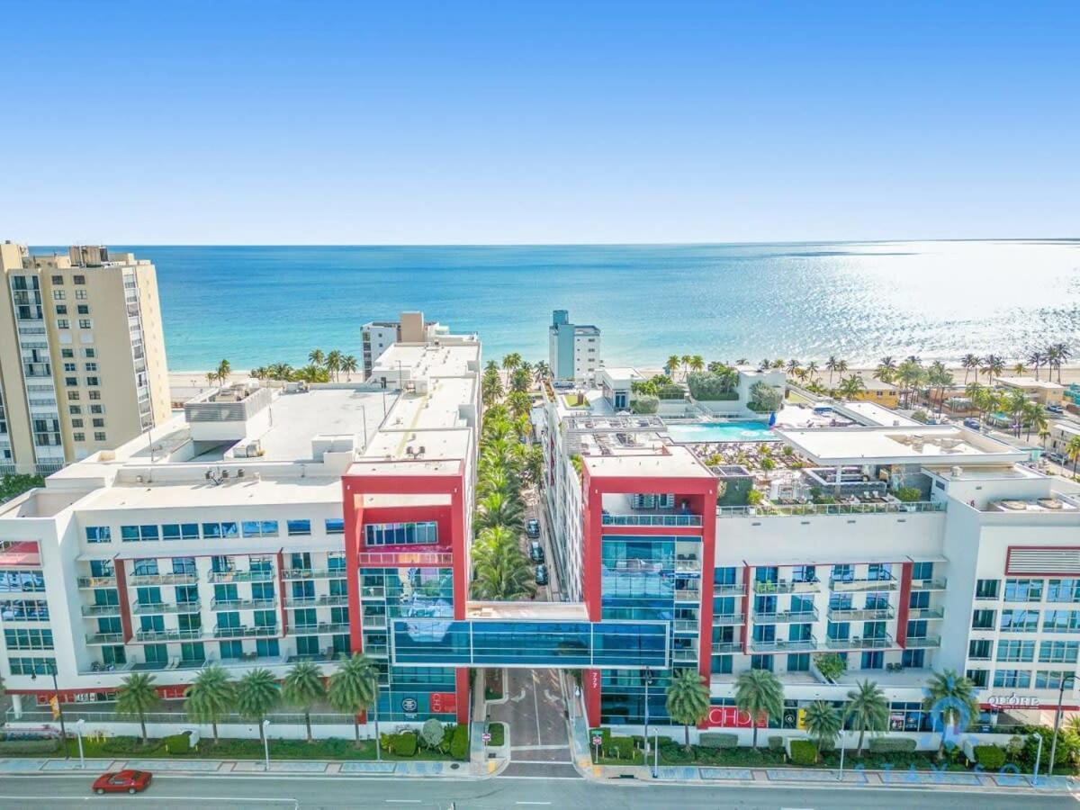 Apartment With Bay View Balcony - Pool - Up To 6 - Gym Hollywood Ngoại thất bức ảnh