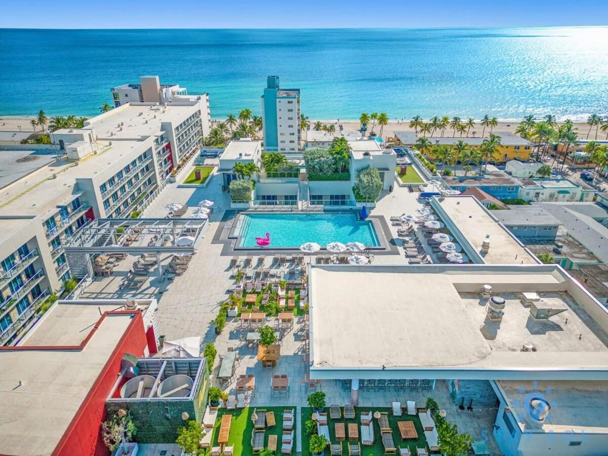 Apartment With Bay View Balcony - Pool - Up To 6 - Gym Hollywood Ngoại thất bức ảnh
