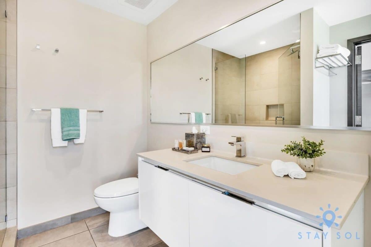 Apartment With Bay View Balcony - Pool - Up To 6 - Gym Hollywood Ngoại thất bức ảnh
