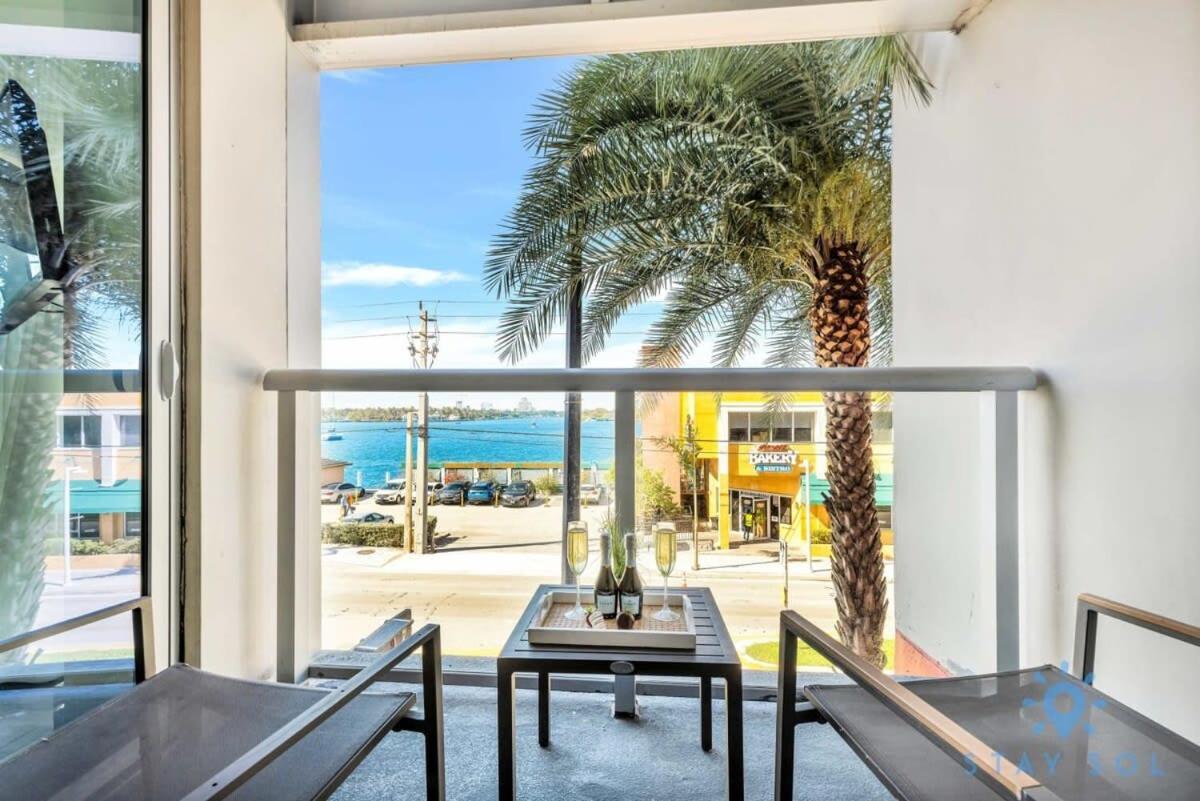 Apartment With Bay View Balcony - Pool - Up To 6 - Gym Hollywood Ngoại thất bức ảnh